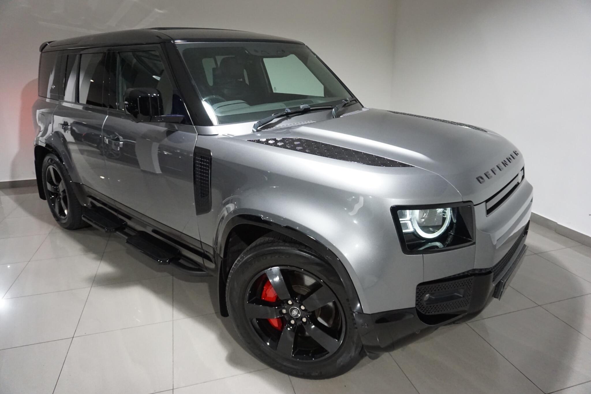 Land Rover Defender 110 3.0 D300 MHEV X-Dynamic SE SUV 5dr Diesel Auto 4WD Euro 6 (s/s) (300 ps)